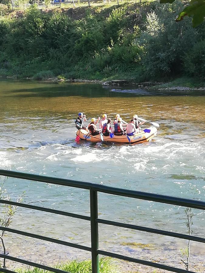 Holiday Homer Kuca Na Obali Vrbasa Banja Luka Exterior foto